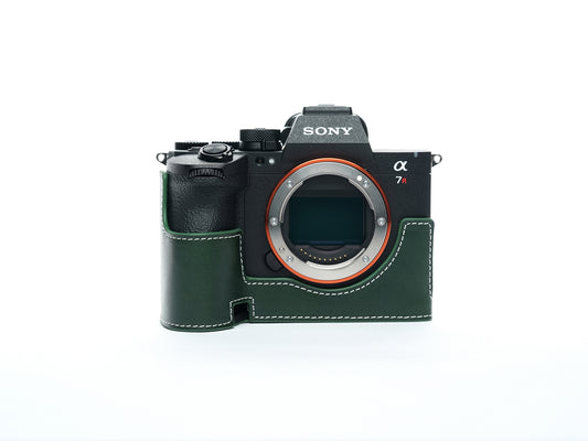 TP ORIG half case for Sony α7R VI