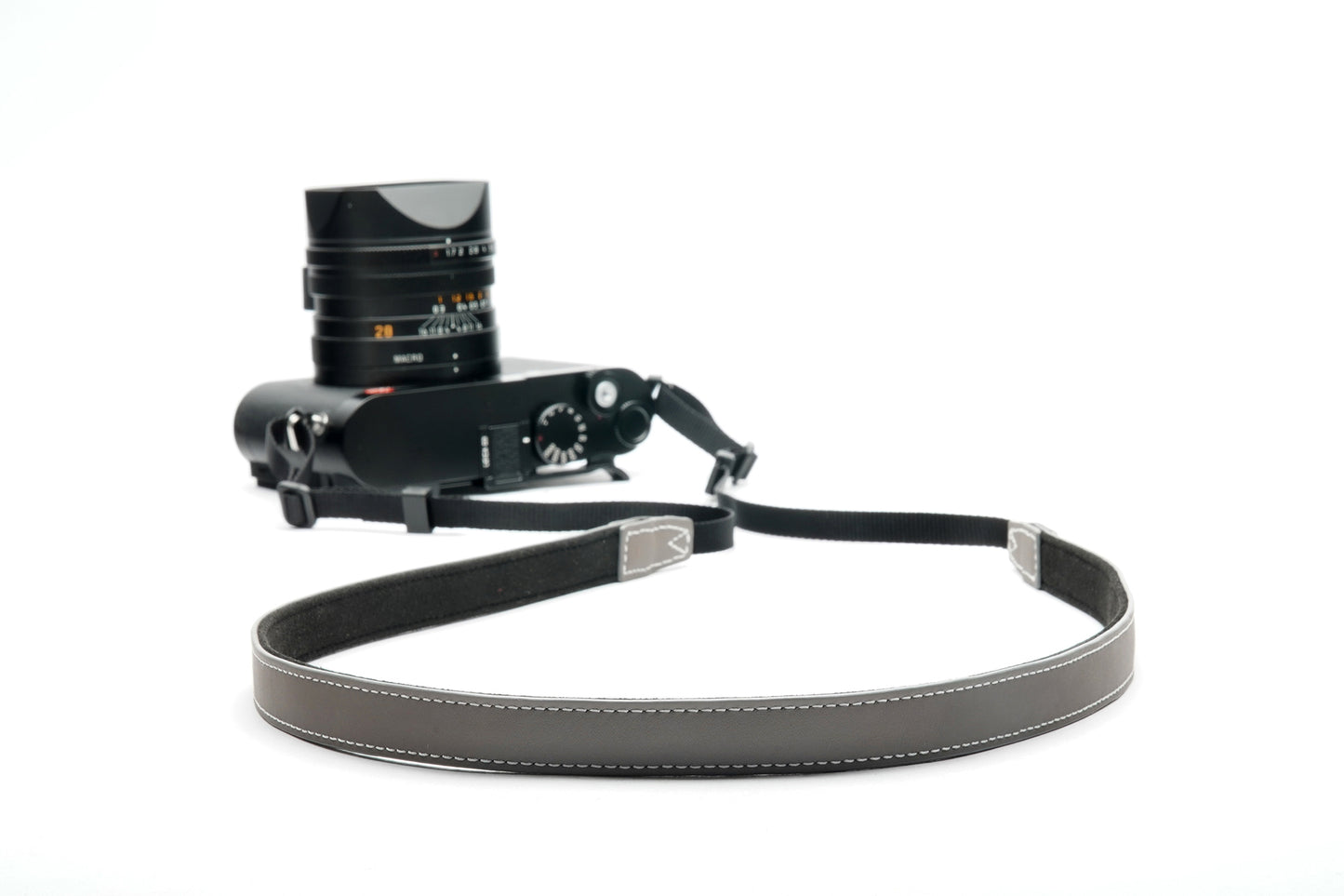 TP ORIG half case for Leica Q3