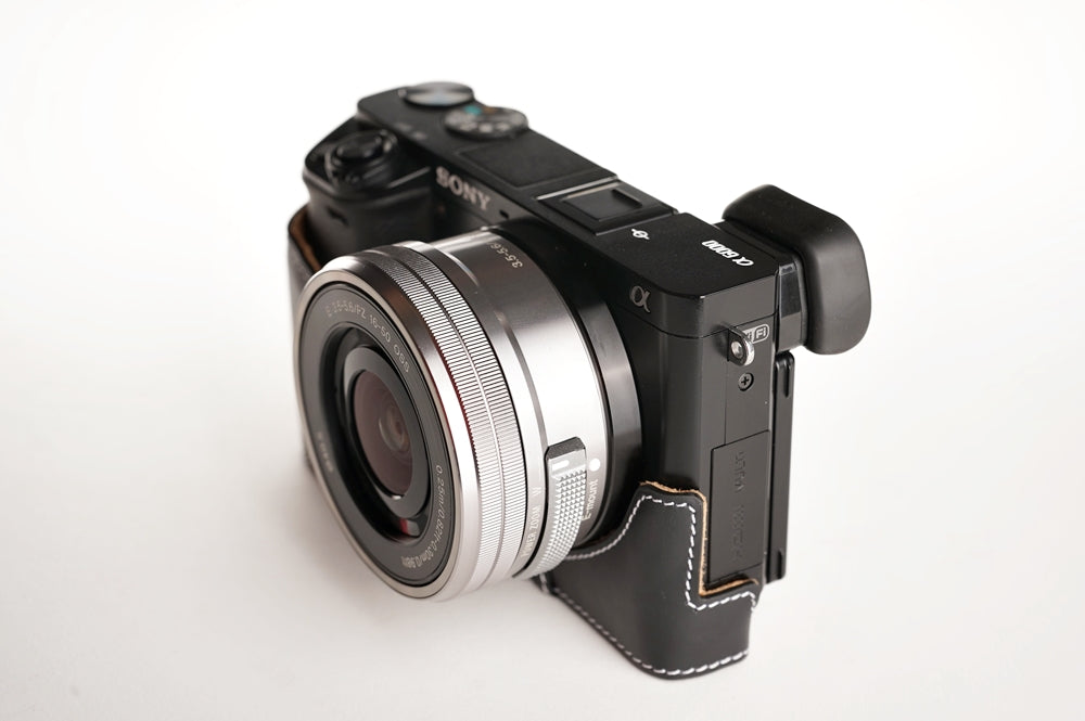 TP ORIG half case for Sony α6000