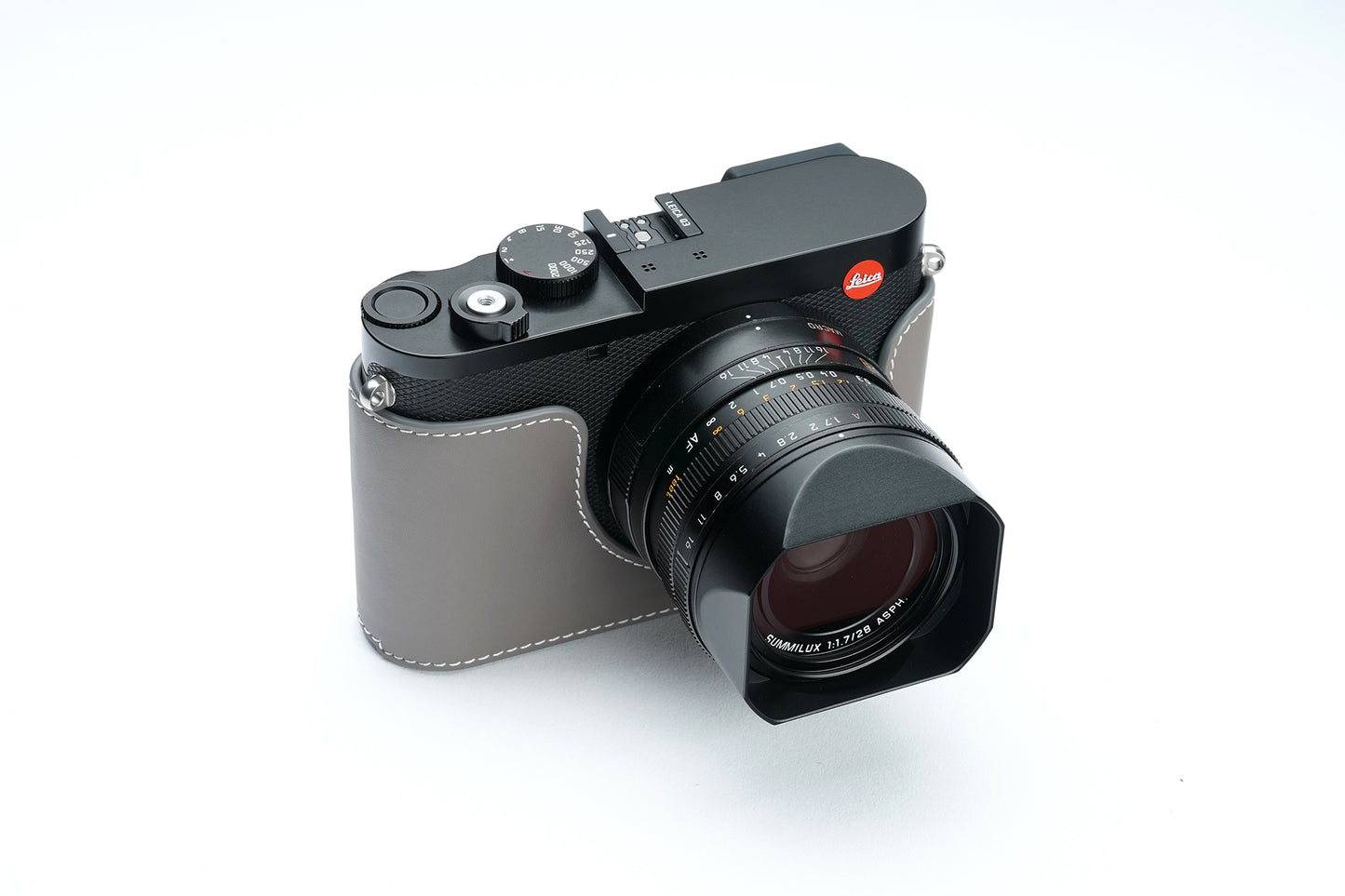 TP ORIG half case for Leica Q3