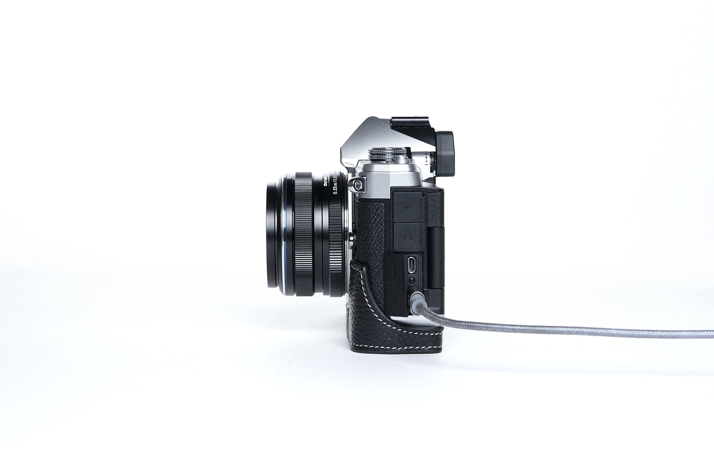 TP ORIG half case for Olympus om system OM-3