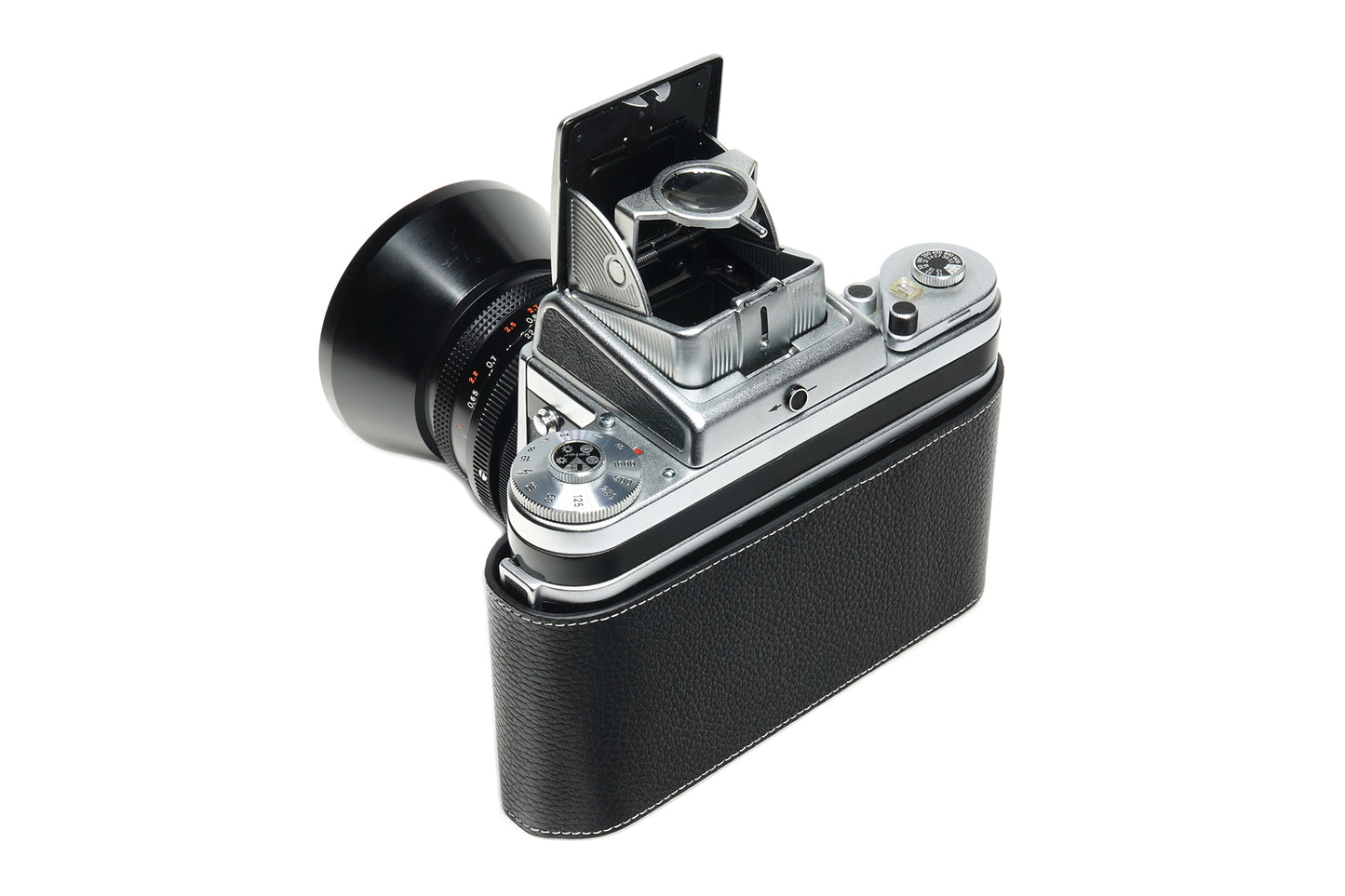 TP ORIG half case for Pentacon Six TL