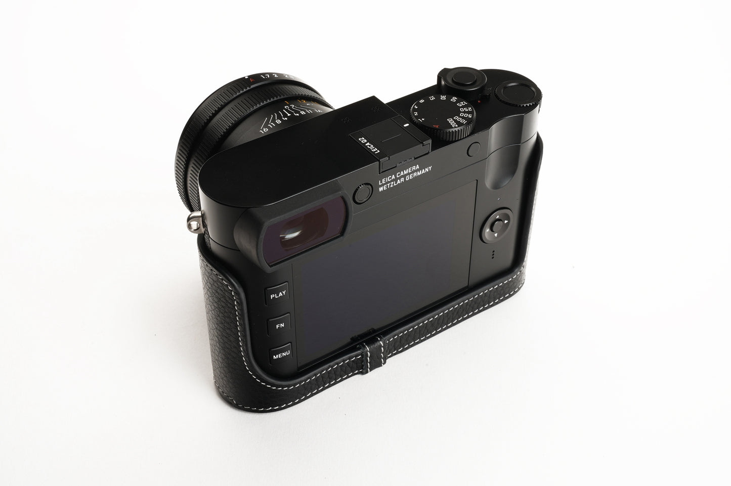 TP ORIG half case for Leica Q2