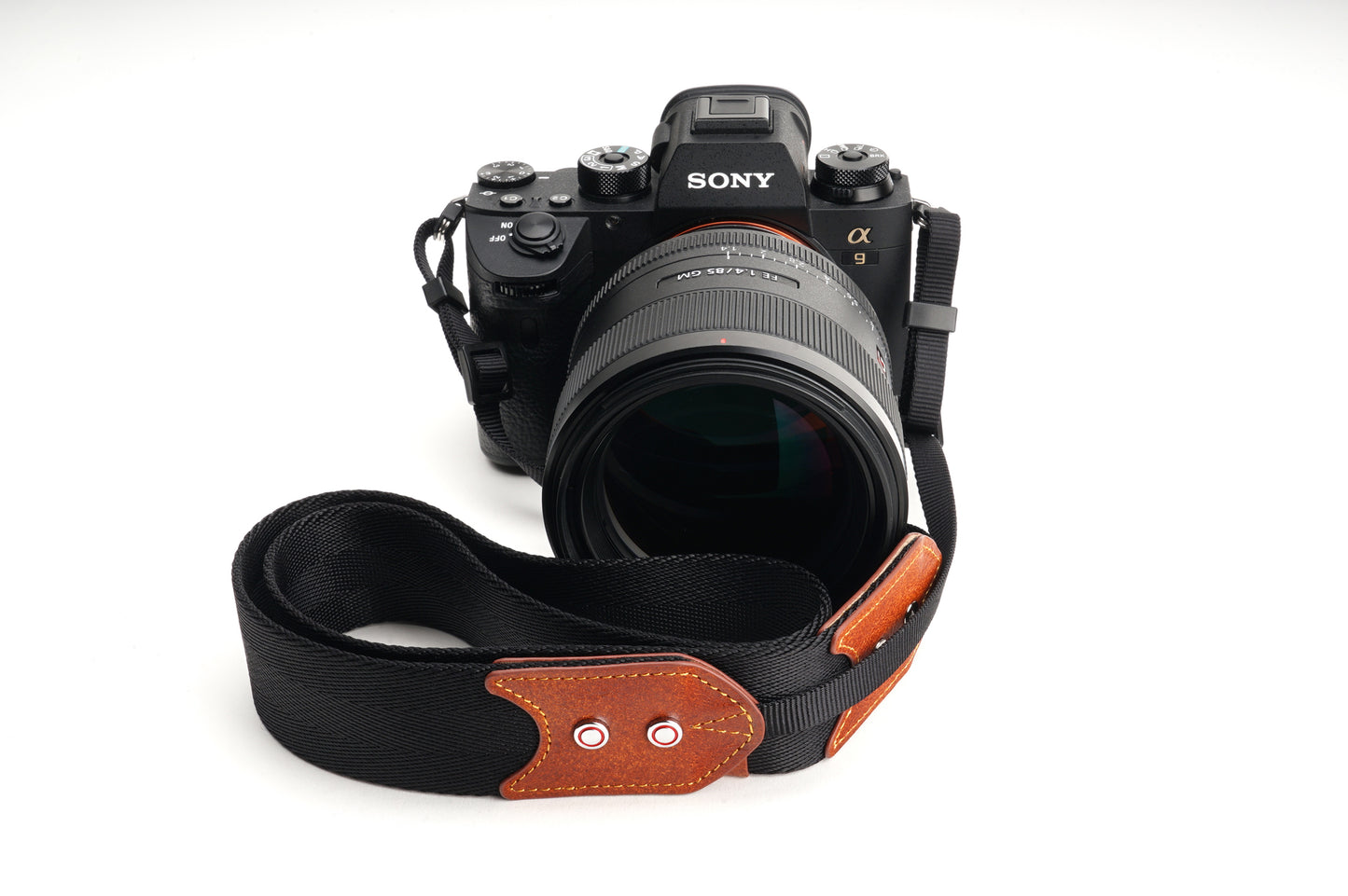 TP ORIG Red Spot Webbing camera neck strap